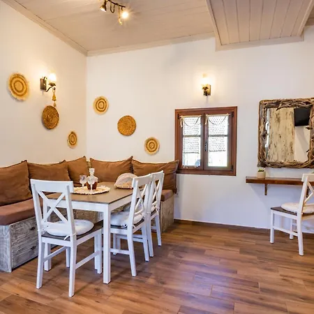 Lithos House Avlona
